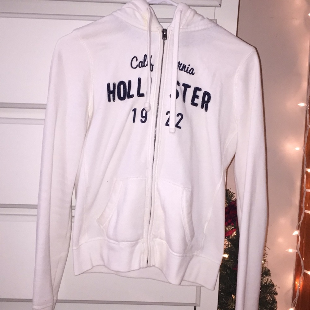 Hollister sweater